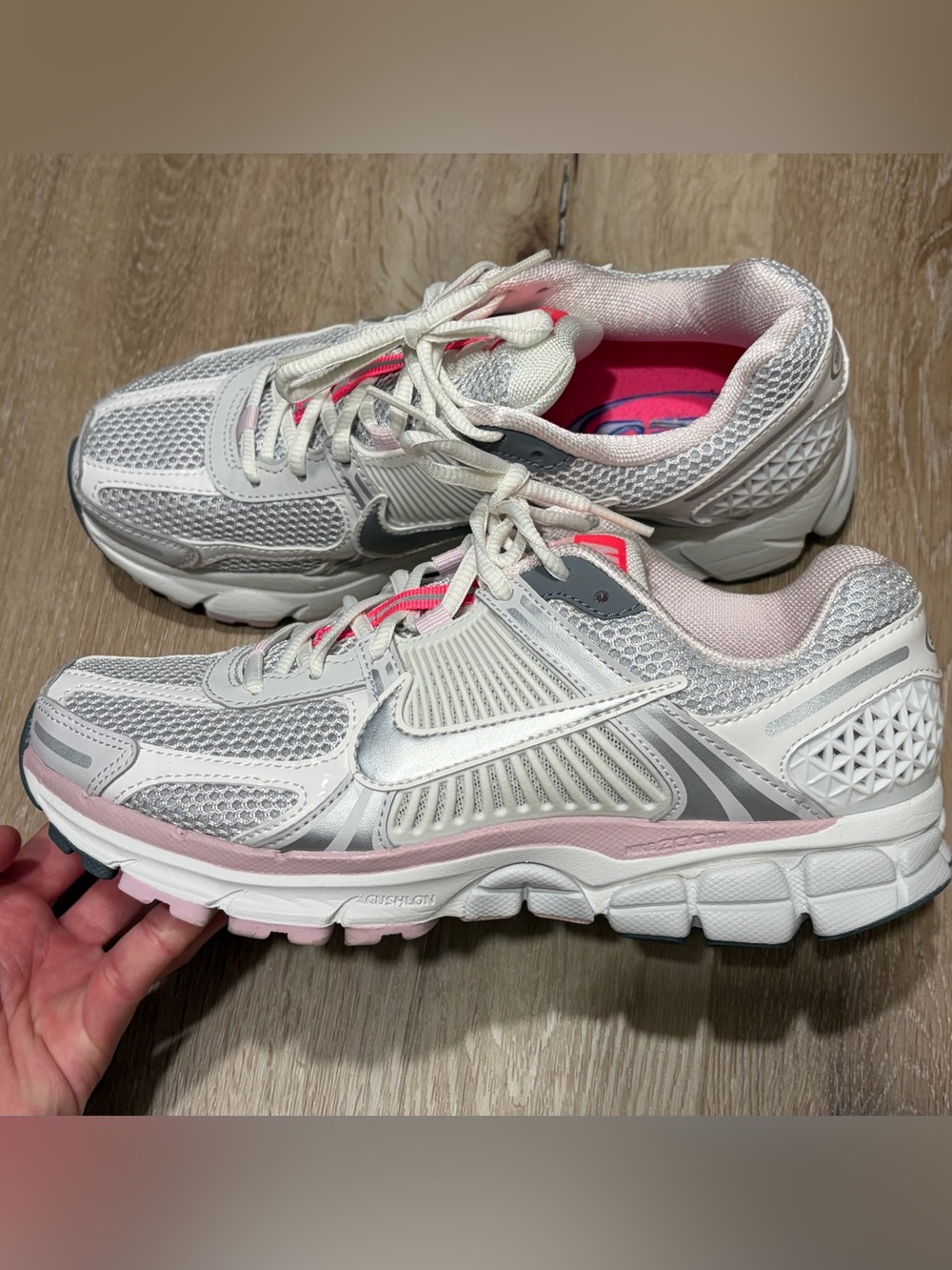 Nike Zoom Vomero Women’s White and Pink Running Sneakers